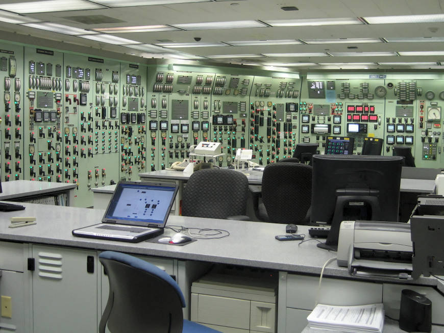 A training simulator (exact replica) of a control room.